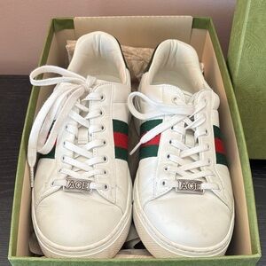 GUCCI ACE Ultralight white Sneakers with Red and Green Stripes